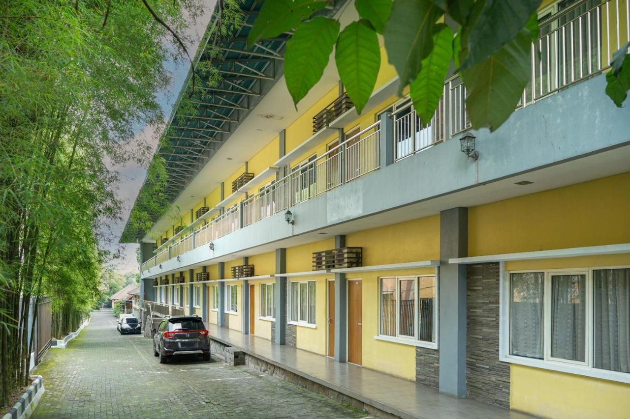 Front One Resort Indraloka Temanggung ภายนอก รูปภาพ