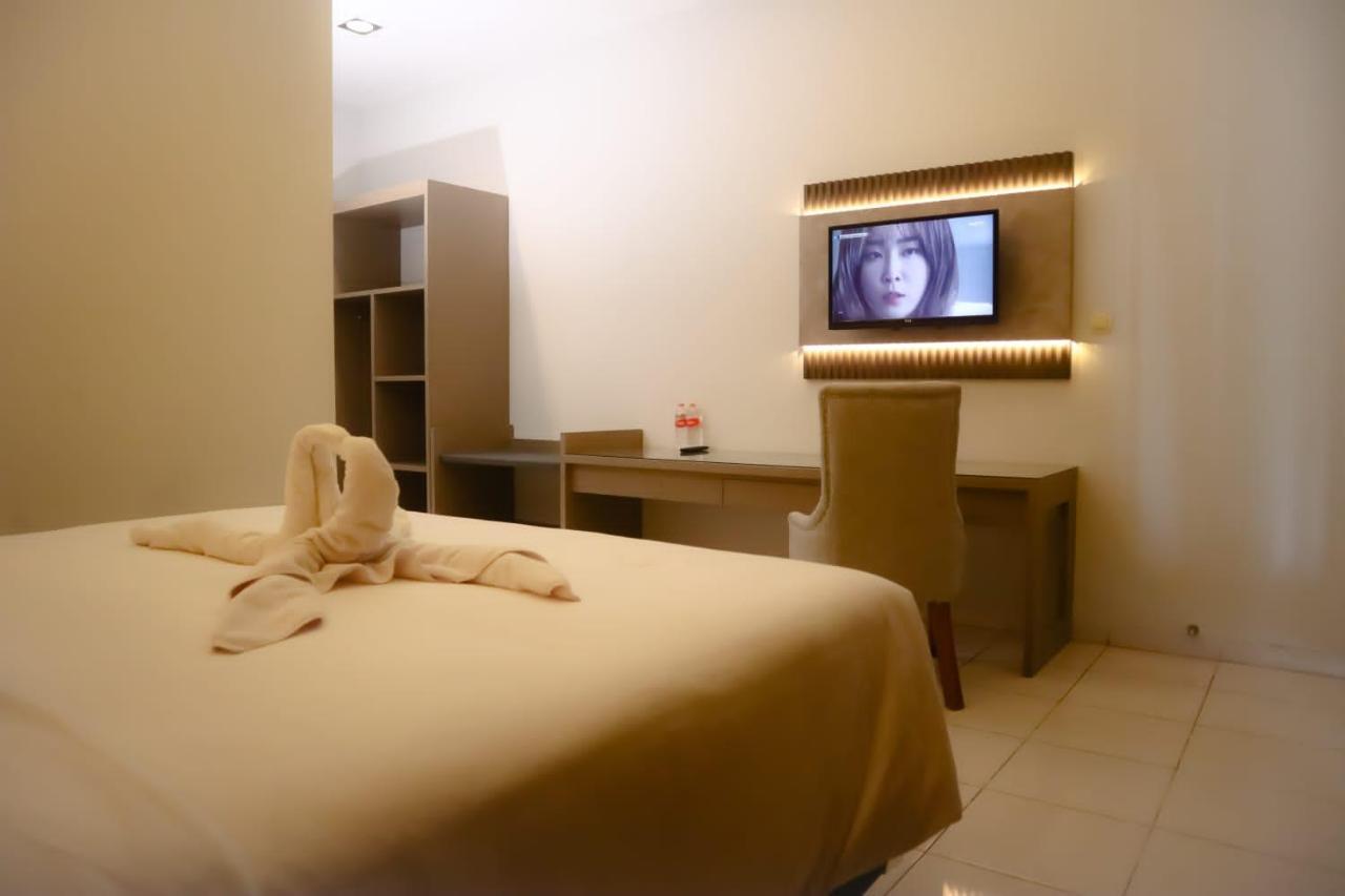 Front One Resort Indraloka Temanggung ภายนอก รูปภาพ