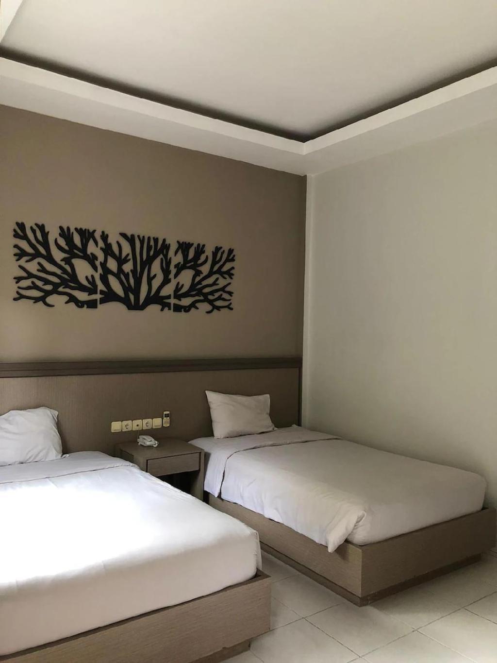 Front One Resort Indraloka Temanggung ภายนอก รูปภาพ